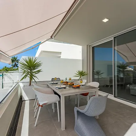 Modern New Terrazas De Costa Adeje. Heated Pool, Big Terrace And Private Parking 아데제