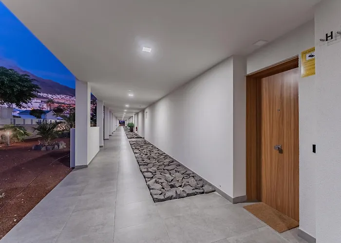 Апартаменты Modern New Terrazas De Costa Adeje. Heated Pool, Big Terrace And Private Parking Адехе