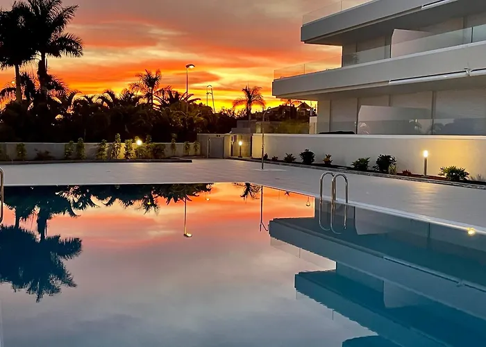 Апартаменты Modern New Terrazas De Costa Adeje. Heated Pool, Big Terrace And Private Parking *