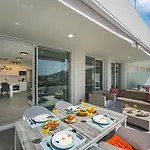 Апартаменти Modern New Terrazas De Costa Adeje. Heated Pool, Big Terrace And Private Parking