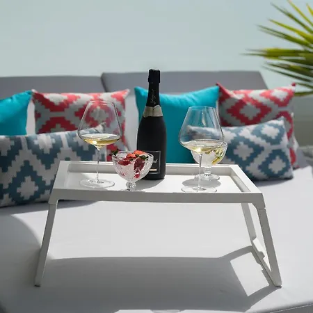 Апартаменти Modern New Terrazas De Costa Adeje. Heated Pool, Big Terrace And Private Parking *