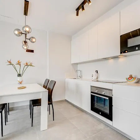Апартаменты Modern New Terrazas De Costa Adeje. Heated Pool, Big Terrace And Private Parking Адехе