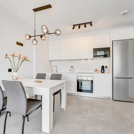 Modern New Terrazas De Costa Adeje. Heated Pool, Big Terrace And Private Parking Апартаменты Адехе